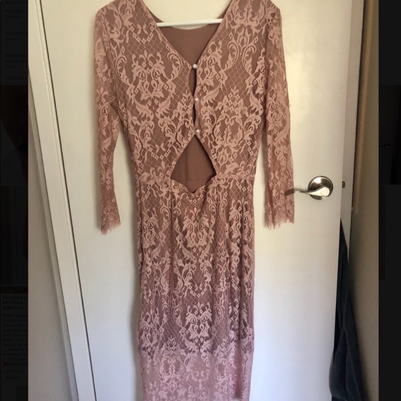 For love and lemons pink Lace dress with open back - Picture 5 of 5